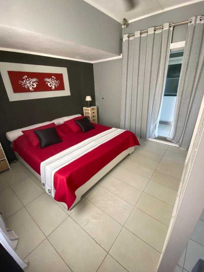 Turquoise Bay Beach Apartments Trou D'Eau Douce Esterno foto